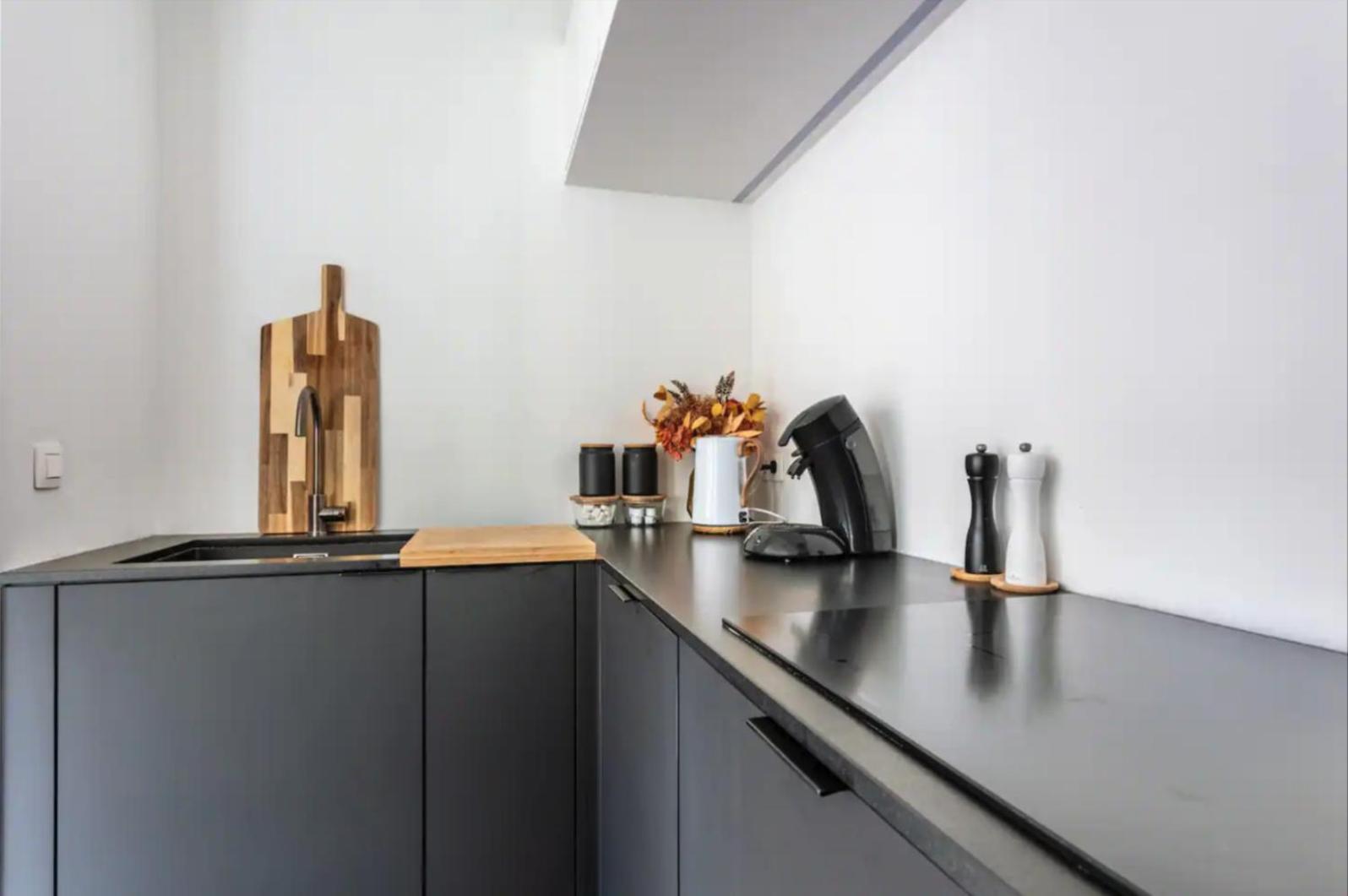 Sunny Haven Apartment Antwerpen Bagian luar foto